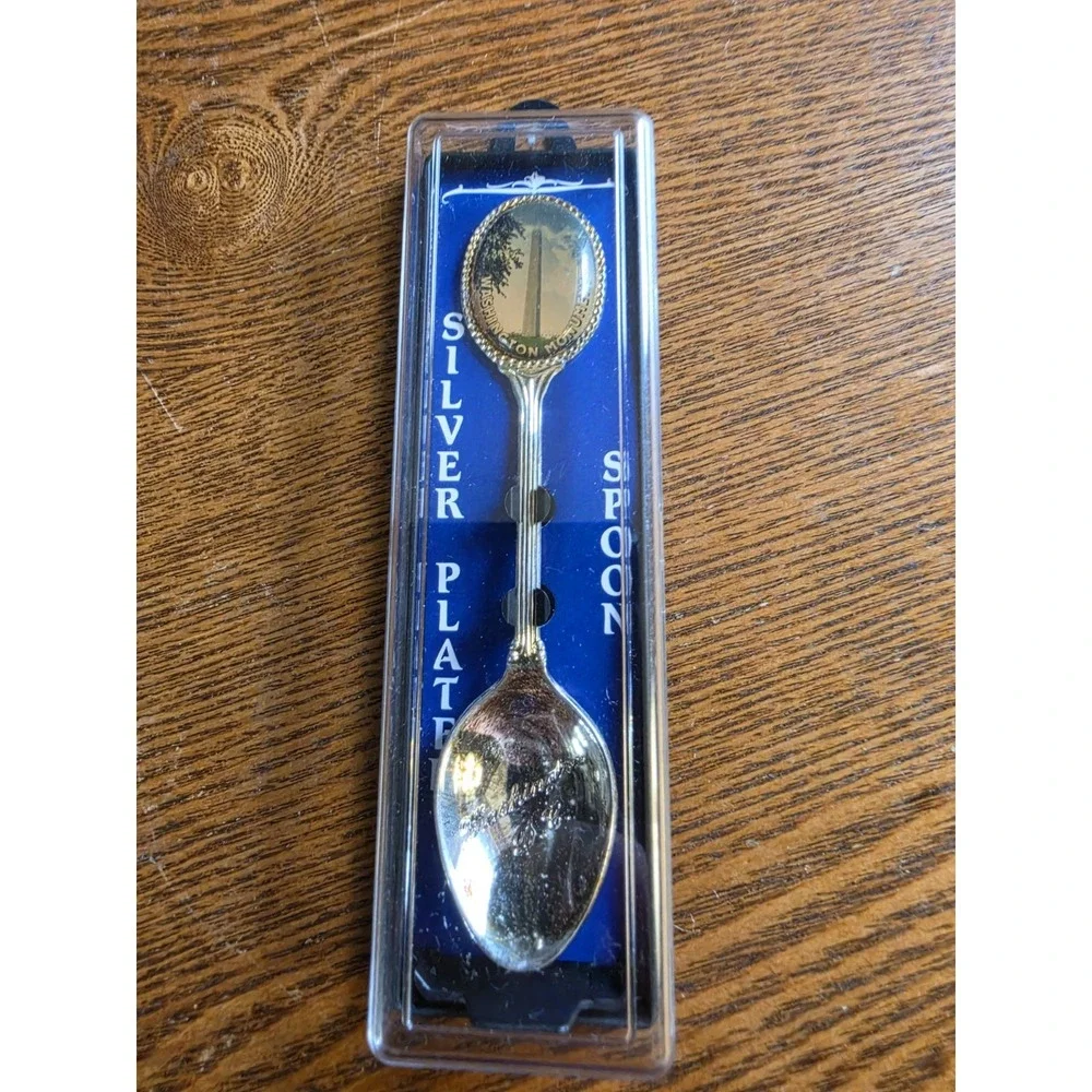Lot Of 12 Souvenir Collector Spoons Travel States International Mixed‎ Metals